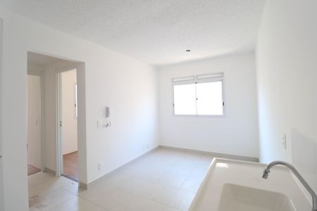 Sala / Cozinha / Área de serviço de apartamento para alugar com 2 quartos, 35m² em Parque Novo Mundo, São Paulo