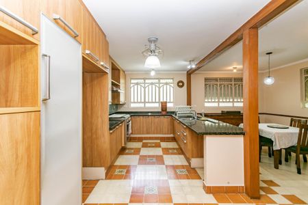 Casa à venda com 280m², 4 quartos e 4 vagasCozinha