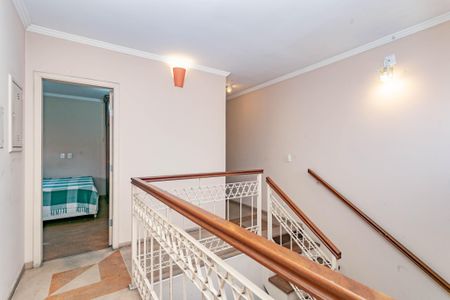 Casa à venda com 280m², 4 quartos e 4 vagasCorredor