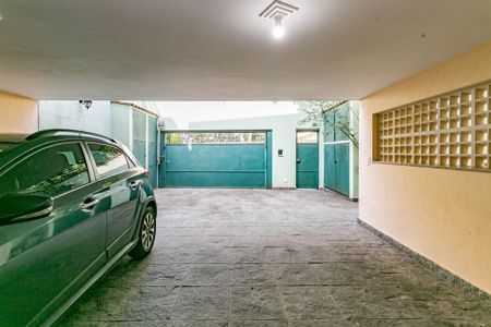 Casa à venda com 280m², 4 quartos e 4 vagasGaragem