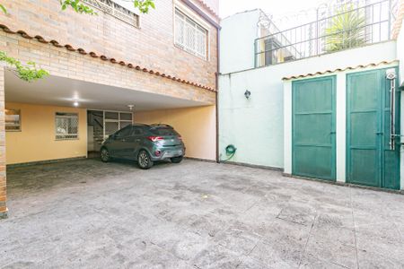 Casa à venda com 280m², 4 quartos e 4 vagasGaragem