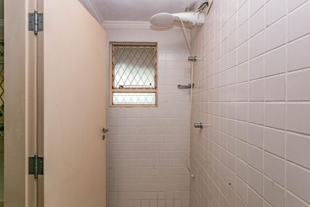 Casa à venda com 280m², 4 quartos e 4 vagasBanheiro de serviço