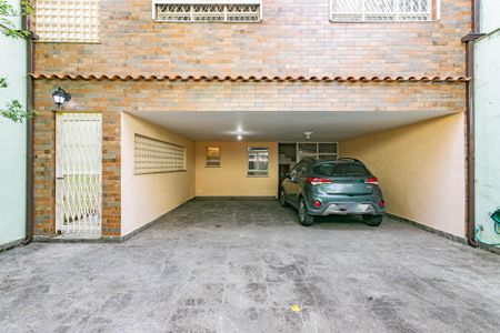 Casa à venda com 280m², 4 quartos e 4 vagasGaragem