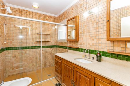 Casa à venda com 280m², 4 quartos e 4 vagasBanheiro da Suíte