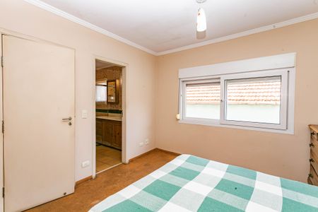 Casa à venda com 280m², 4 quartos e 4 vagasSuíte