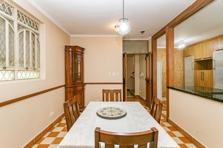 Casa à venda com 280m², 4 quartos e 4 vagasSala de Jantar e Cozinha