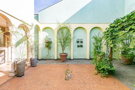 Casa à venda com 280m², 4 quartos e 4 vagasQuintal