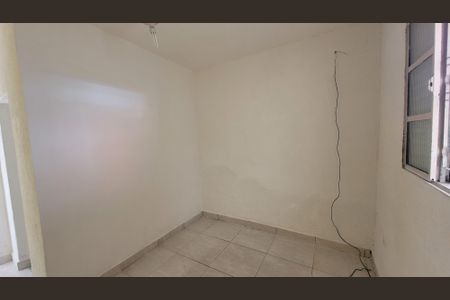 Casa para alugar com 40m², 2 quartos e 2 vagasSuíte 02