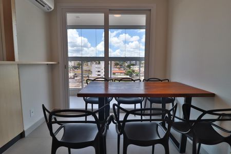 Apartamento para alugar com 70m², 2 quartos e 2 vagasSala