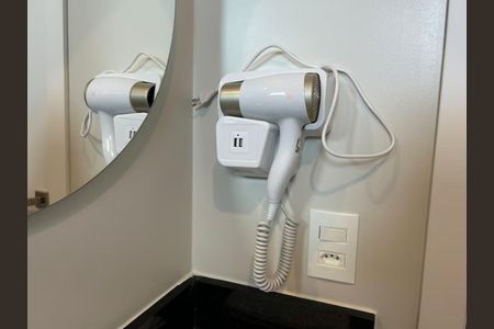 Apartamento para alugar com 70m², 2 quartos e 2 vagasBanheiro Social