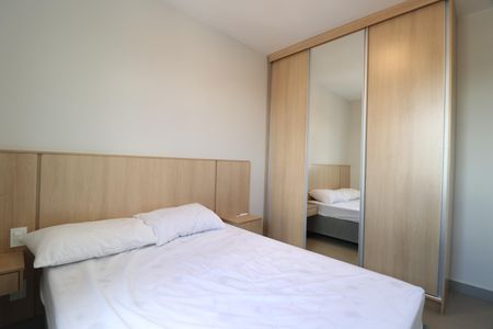 Apartamento para alugar com 70m², 2 quartos e 2 vagasQuarto 2 - Suíte