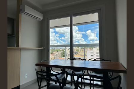 Apartamento para alugar com 70m², 2 quartos e 2 vagasSala