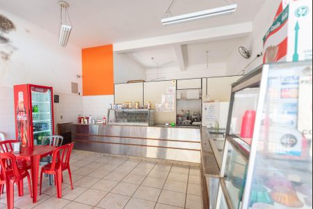 Casa à venda com 322m², 1 quarto e 1 vagaSalão