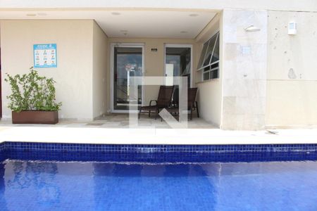 Studio à venda com 27m², 1 quarto e sem vagaPiscina