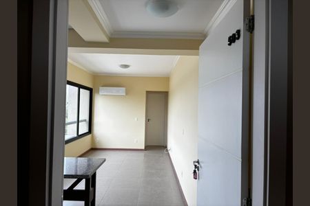 Apartamento à venda com 43m², 2 quartos e 1 vaga Apartamento à venda com 43m², 2 quartos e 1 vagaSala