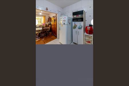 Casa à venda com 4 quartos, 135m² em Vila Nair, São Paulo