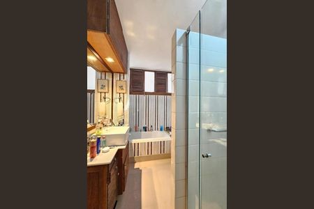 Apartamento à venda com 140m², 4 quartos e 1 vaga