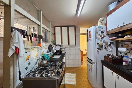 Apartamento à venda com 140m², 4 quartos e 1 vaga
