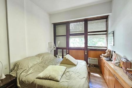 Apartamento à venda com 140m², 4 quartos e 1 vaga