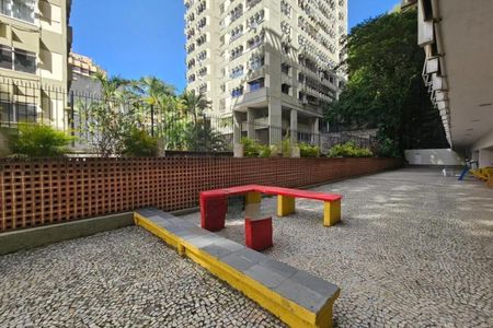Apartamento à venda com 140m², 4 quartos e 1 vaga