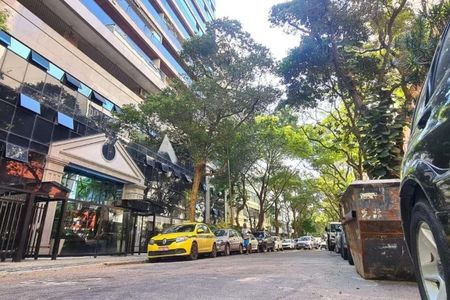 Apartamento à venda com 72m², 2 quartos e 2 vagas