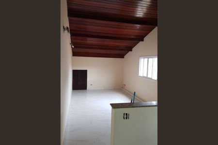 Casa à venda com 3 quartos, 254m² em Vila Marieta, São Paulo