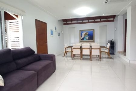 Casa à venda com 3 quartos, 250m² em Parque Taquaral, Campinas