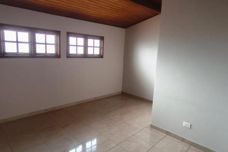 Casa à venda com 4 quartos, 270m² em Jardim Angela (Zona Leste), São Paulo