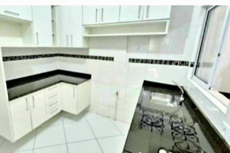 Casa à venda com 3 quartos, 120m² em Vila Mazzei, São Paulo