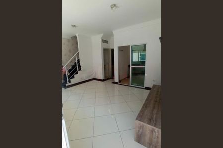 Casa à venda com 3 quartos, 120m² em Vila Mazzei, São Paulo