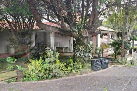 Casa à venda com 4 quartos, 700m² em Vila Albertina, São Paulo