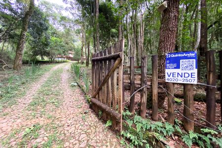 Casa de condomínio para alugar com 280m², 6 quartos e 8 vagasFachada