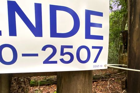 Casa de condomínio para alugar com 280m², 6 quartos e 8 vagasPlaca