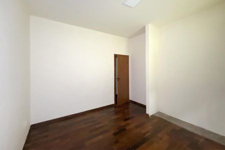 Casa de condomínio para alugar com 280m², 6 quartos e 8 vagasQuarto 4