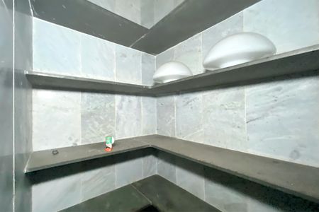 Casa de condomínio para alugar com 280m², 6 quartos e 8 vagasDespensa