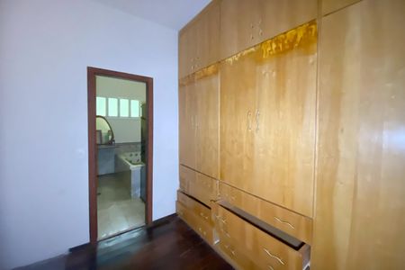 Casa de condomínio para alugar com 280m², 6 quartos e 8 vagasCloset da Suite 1