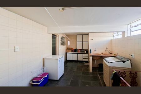 Casa para alugar com 300m², 4 quartos e 3 vagasÁrea de Serviço