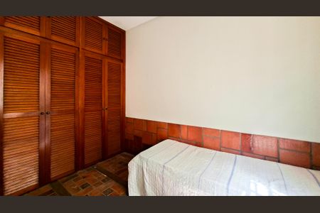 Quarto de casa para alugar com 4 quartos, 300m² em Floresta, Belo Horizonte