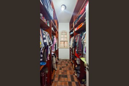 Casa para alugar com 300m², 4 quartos e 3 vagasCloset