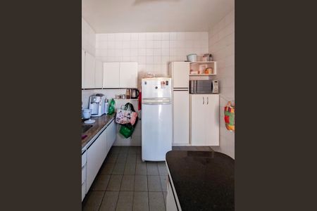 Casa para alugar com 300m², 4 quartos e 3 vagasCozinha