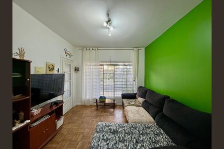Casa para alugar com 230m², 3 quartos e 2 vagas Casa para alugar com 230m², 3 quartos e 2 vagasSala