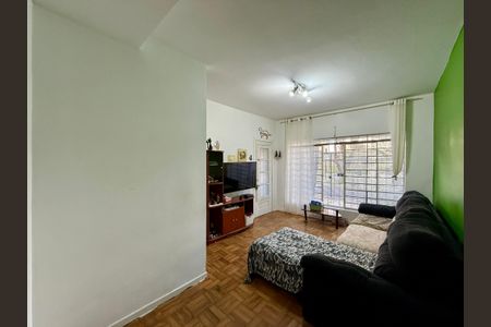 Casa para alugar com 230m², 3 quartos e 2 vagas Casa para alugar com 230m², 3 quartos e 2 vagasSala