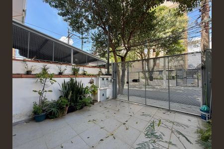 Casa para alugar com 230m², 3 quartos e 2 vagas Casa para alugar com 230m², 3 quartos e 2 vagasGaragem