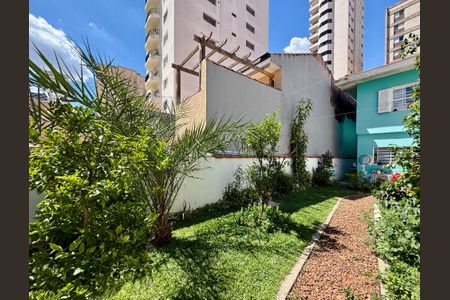 Casa para alugar com 230m², 3 quartos e 2 vagas Casa para alugar com 230m², 3 quartos e 2 vagasQuintal