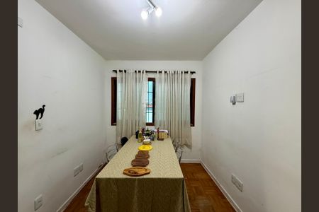 Casa para alugar com 230m², 3 quartos e 2 vagas Casa para alugar com 230m², 3 quartos e 2 vagasSala