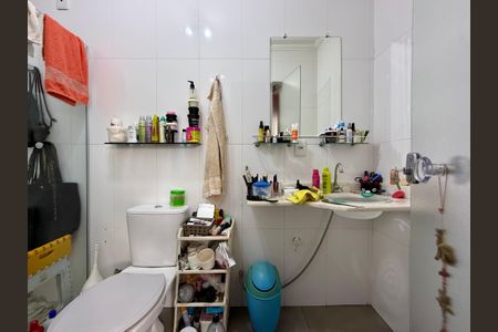 Casa para alugar com 230m², 3 quartos e 2 vagas Casa para alugar com 230m², 3 quartos e 2 vagasBanheiro Suíte