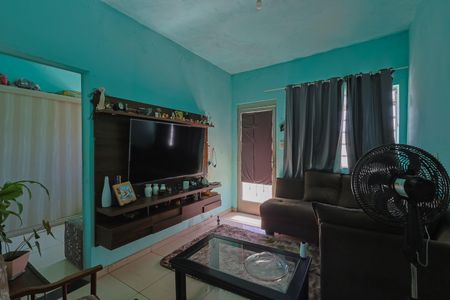 Casa à venda com 3 quartos, 100m² em Nacional, Contagem