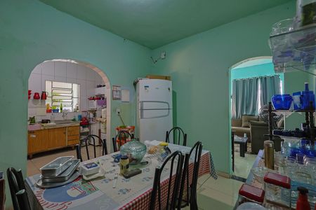 Casa à venda com 3 quartos, 100m² em Nacional, Contagem