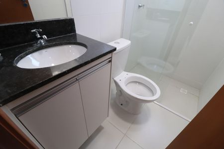 Apartamento para alugar com 53m², 2 quartos e 1 vagaBanheiro do Quarto 2
