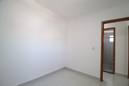 Apartamento para alugar com 2 quartos, 53m² em Segismundo Pereira, Uberlândia